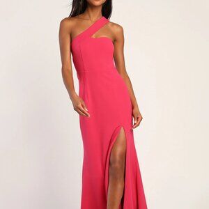 Lulu's "Your Majesty" Asymmetrical Mermaid Maxi Dress in Magenta size S